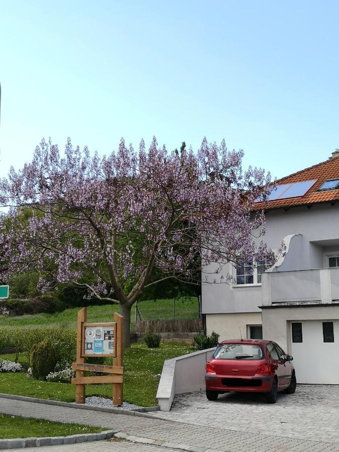 Ferienwohnung Familie Stuhr Staatz Ngoại thất bức ảnh