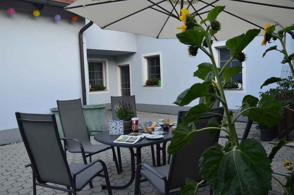 Ferienwohnung Familie Stuhr Staatz Ngoại thất bức ảnh